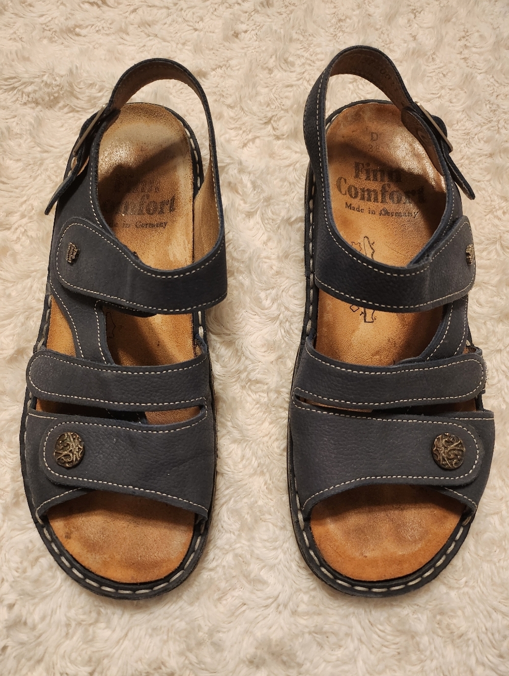 Finn Comfort Women’s Dark Navy Leather Three-Strap Hook-and-Loop Sandals
